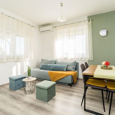 Apartments Matilda Sukosan Ngoại thất bức ảnh