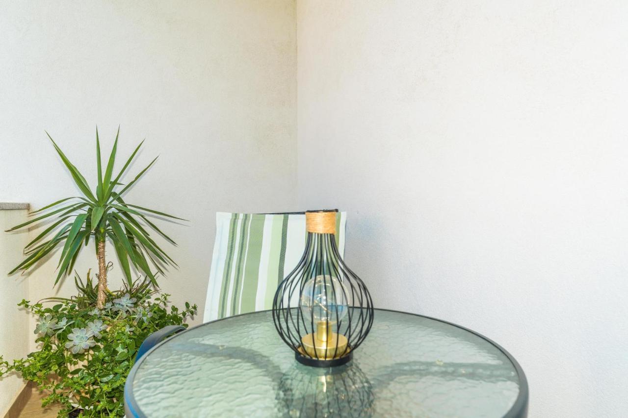 Apartments Matilda Sukosan Ngoại thất bức ảnh